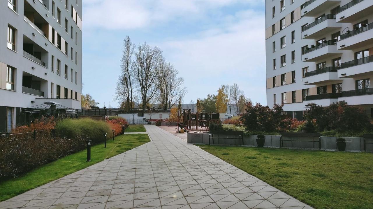 M&R Apartament Airport&Business Premium Komputerowa - Underground Garage - Free Wifi - Netflix - Self Check-In - 5 Min From Chopin Airport 华沙 外观 照片