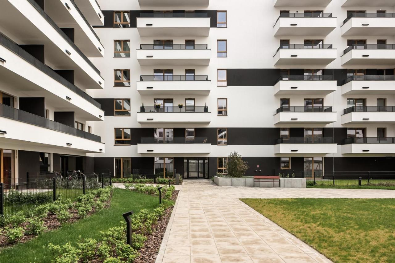 M&R Apartament Airport&Business Premium Komputerowa - Underground Garage - Free Wifi - Netflix - Self Check-In - 5 Min From Chopin Airport 华沙 外观 照片